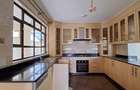 5 Bed Villa with En Suite at Lavington Green - 3
