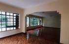 4 Bed House with En Suite in Lavington - 2