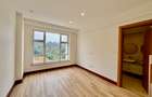 3 Bed Apartment with En Suite in Parklands - 6