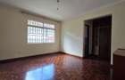 4 Bed House with En Suite in Lavington - 7