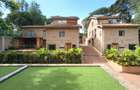 5 Bed Townhouse with En Suite in Lavington - 1