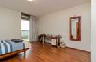 3 Bed Apartment with En Suite in Parklands - 7