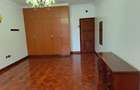 4 Bed Townhouse with En Suite at Lavington - 20