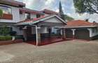 5 Bed House with En Suite in Rosslyn - 1