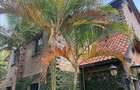 5 Bed Townhouse with En Suite in Lavington - 1
