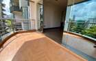 3 Bed Apartment with En Suite in Riverside - 12