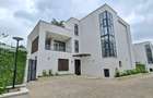 5 Bed Villa with En Suite at Lavington - 1