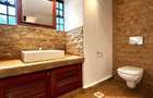 4 Bed Villa with En Suite in Spring Valley - 8