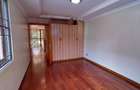 5 Bed Townhouse with En Suite in Lavington - 7