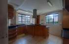 5 Bed Townhouse with En Suite at Lavington - 13