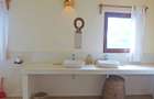 4 Bed Villa with En Suite in Watamu - 10
