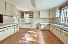 5 Bed House with En Suite in Lavington - 10