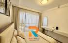 Furnished 3 Bed Apartment with En Suite in Riverside - 16