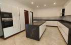 4 Bed Apartment with En Suite at City Park Drive - 13