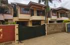 5 Bed Townhouse with En Suite at Lavington Green - 3