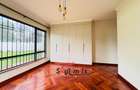5 Bed Villa with En Suite at Loresho - 18