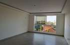 Serviced 2 Bed Apartment with En Suite at Beach Road - 9