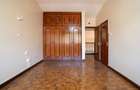 5 Bed House with En Suite in Westlands Area - 14