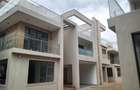 5 Bed Townhouse with En Suite in Lavington - 2