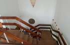 8 Bed House with En Suite in Lavington - 10