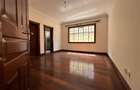5 Bed Villa with En Suite at Lavington - 9