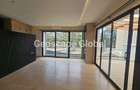 5 Bed House with En Suite in Lavington - 4