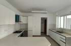 4 Bed Apartment with En Suite at Parklands - 8