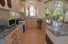 2 Bed House with En Suite at Off James Gichuru Rd - 7