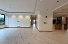 5 Bed Apartment with En Suite in Spring Valley - 19