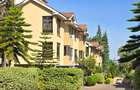 5 Bed Townhouse with En Suite in Lavington - 2