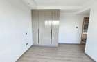 1 Bed Apartment with En Suite at Riverside - 18
