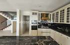 4 Bed Apartment with En Suite in Westlands Area - 5
