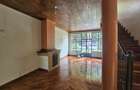4 Bed House with En Suite in Lavington - 2