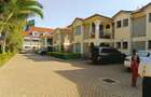 5 Bed Townhouse with En Suite at Lavington - 2