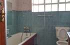 2 Bed Apartment with En Suite in Westlands Area - 12