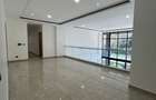 4 Bed Apartment with En Suite in Spring Valley - 12