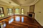 5 Bed House with En Suite in Lavington - 4