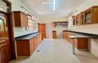 4 Bed Townhouse with En Suite at Lavington - 7