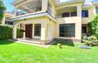 4 Bed Townhouse with En Suite at Lavington - 4