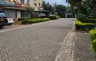 5 Bed Villa with En Suite in Lavington - 1