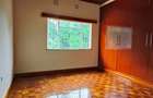 4 Bed House with En Suite at Rosslyn - 7