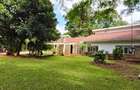 4 Bed House with En Suite at Rosslyn - 3