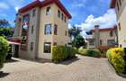 5 Bed Townhouse with En Suite at Riverside Drive - 15