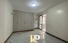 1 Bed Apartment with En Suite in Brookside - 5