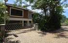 5 Bed House with En Suite in Spring Valley - 17