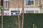 3 Bed Townhouse with En Suite in Membley - 1