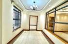 6 Bed Townhouse with En Suite in Nyari - 14