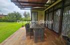 4 Bed House with En Suite in Ridgeways - 11