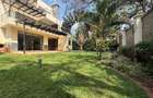 5 Bed Villa with En Suite at Lavington - 1