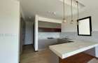 2 Bed Apartment with En Suite in Rosslyn - 3